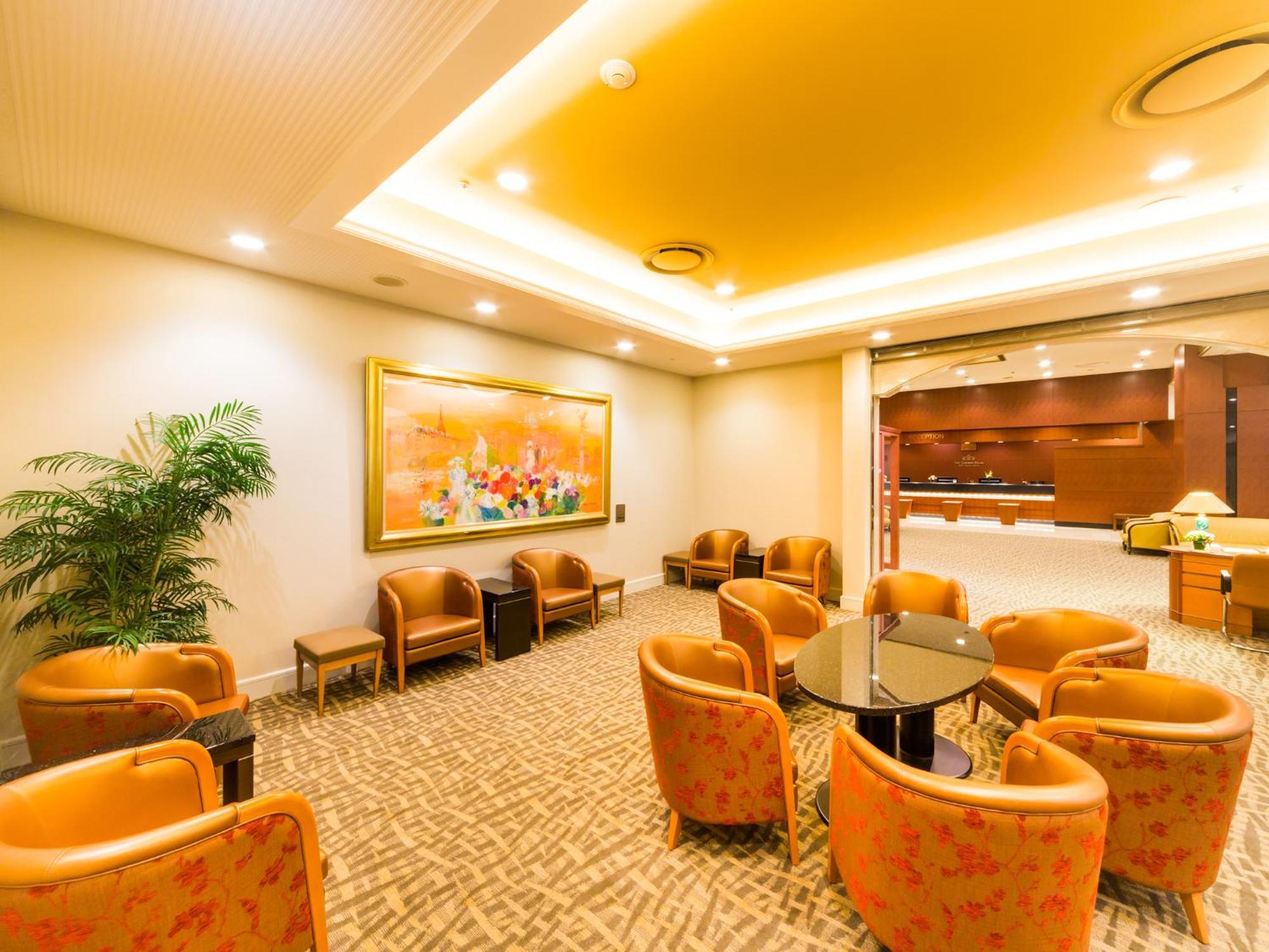 เดอะ คราวน์ ปาเล นิว ฮันคิว โคชิ Hotel โคจิ ภายนอก รูปภาพ