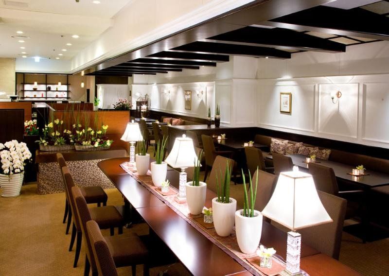 เดอะ คราวน์ ปาเล นิว ฮันคิว โคชิ Hotel โคจิ ภายนอก รูปภาพ